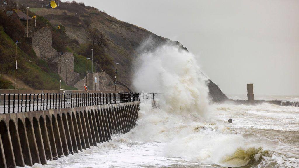 High Winds Caused by Storm Darragh may Impact UK and Europe Travel, December 6th-7th