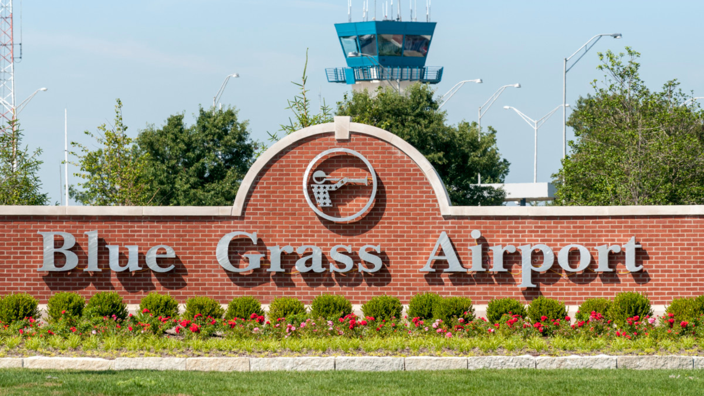 Kentucky's Blue Grass Airport is Open After Nearby Shooting